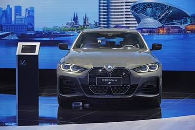 BMW iX和BMW i4亮相进博会 为低碳双循环发展做出积极贡献